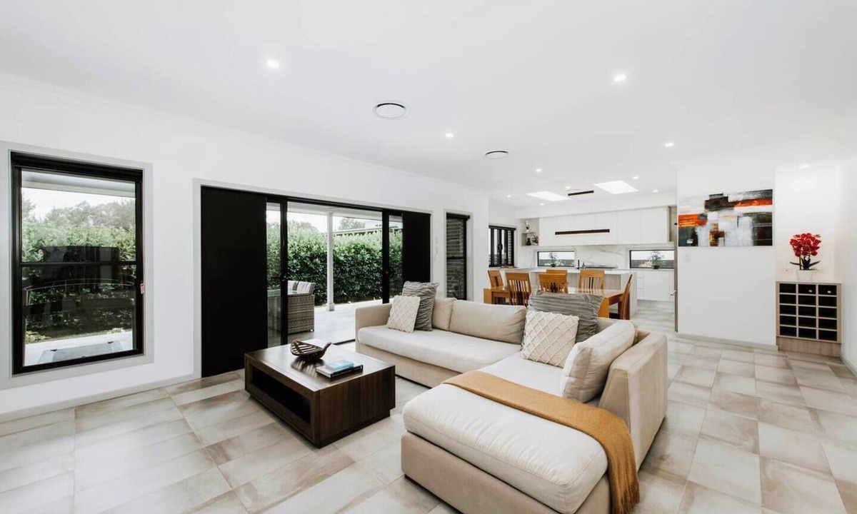 Central Mudgee House | The Top Spot A Modern All Season Retreat