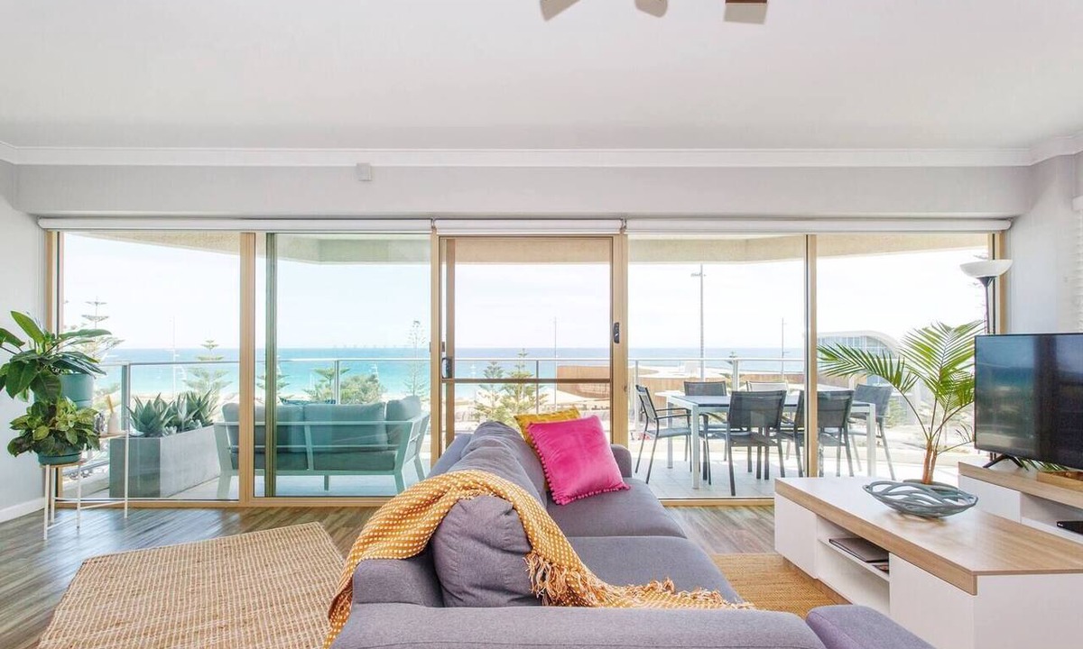 Scarborough Apartment | The Ultimate Beach Break