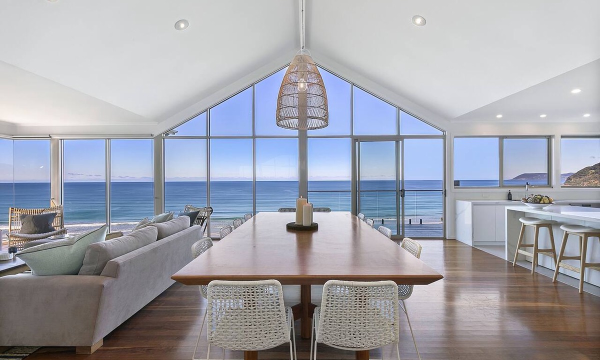 Eastern View House | The View, 19 Golflinks Road