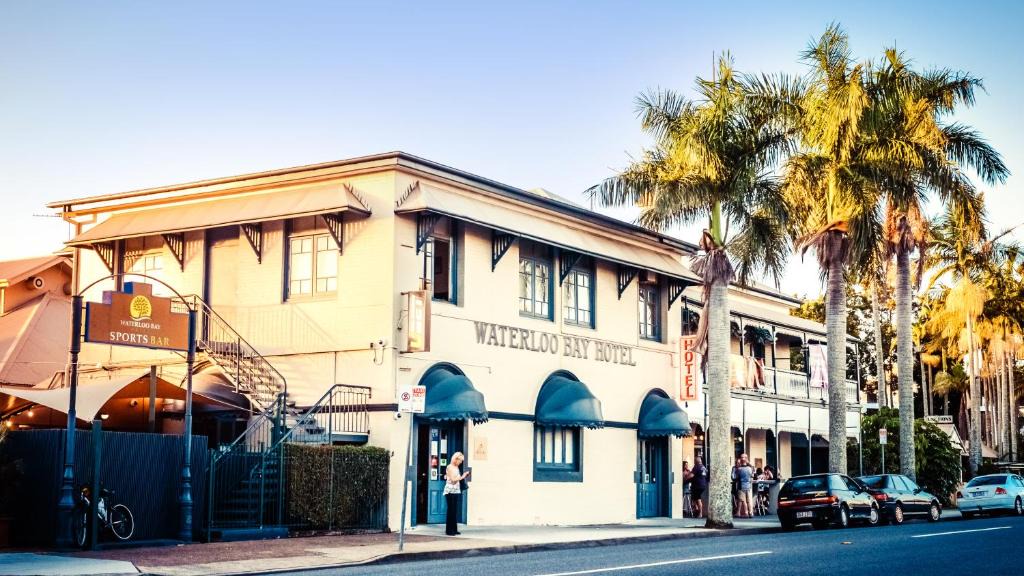 Wynnum Hotel | The Waterloo Bay Hotel