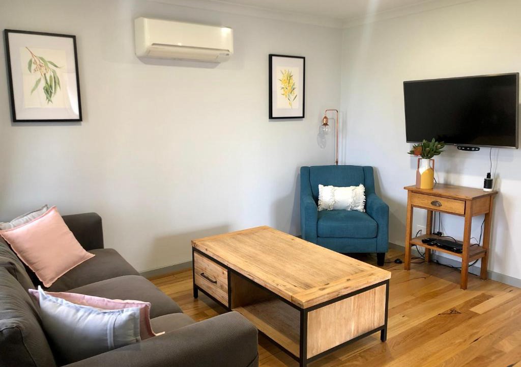 Peterborough Apartment | The Weekender
