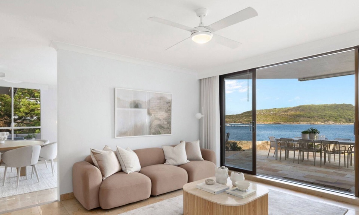 Manly House | Three Bedroom Harbourfront Townhouse in Manly!