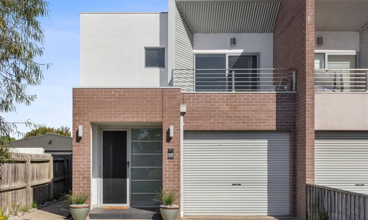 Indented Head House | Time Out on Flinders