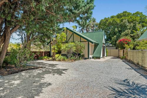 Port Willunga House | To Marlin & Will - Port Willunga - C21 SouthCoast Holidays