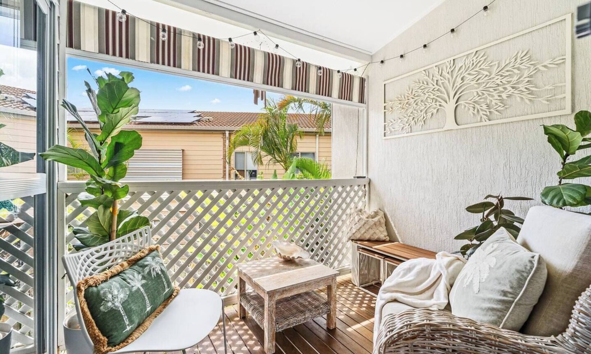 Torquay Apartment | Torquay Boutique Steps to the Beach Dining and Bars