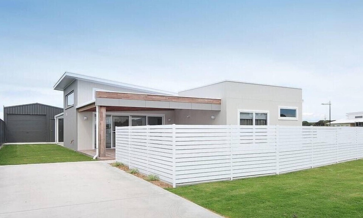 Waterhouse House | Town Central, Free WiFi, brand new build