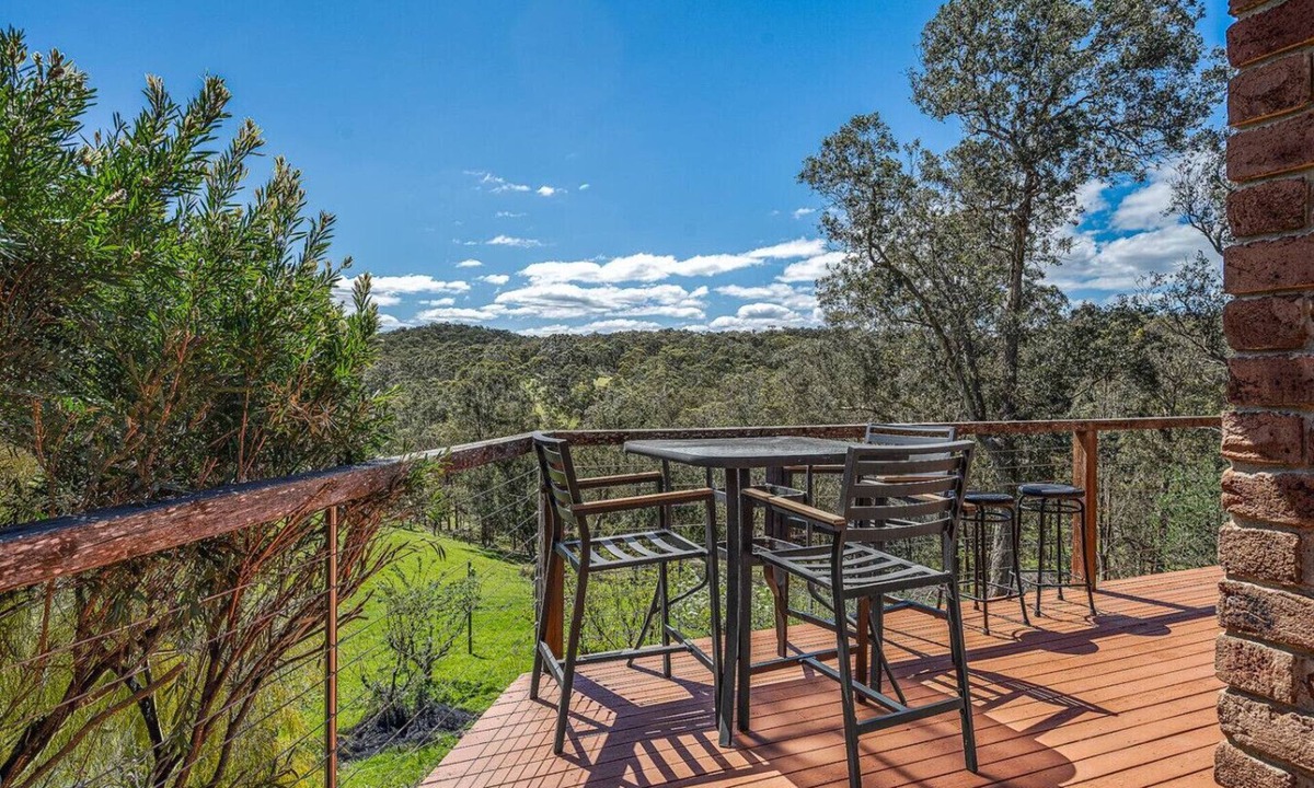 Wonga Park Condo | Tranquil Cottage with Valley & Hills Views