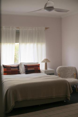 Naturaliste Ski Chalet | Tranquil & Organic Forest Retreat - Balcony and Sunsets