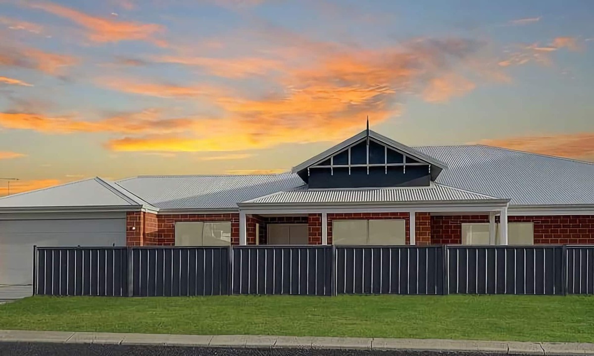 West Busselton House | Tranquil Waters - located 100m from the shores of Geographe Bay
