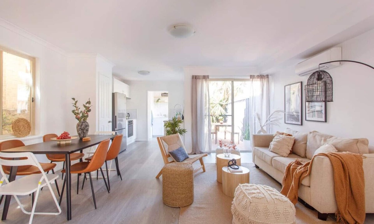 Hamilton Hill Villa | Tranquility - Townhouse close to South Fremantle