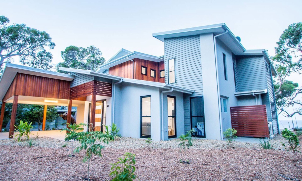 Agnes Water House | TREE TOP BREEZES SUNRISE 1770