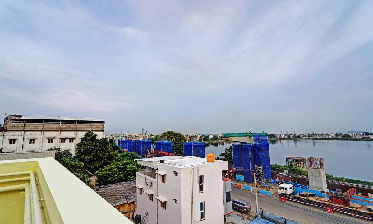 Porur Hotel | Treebo Elite Inn