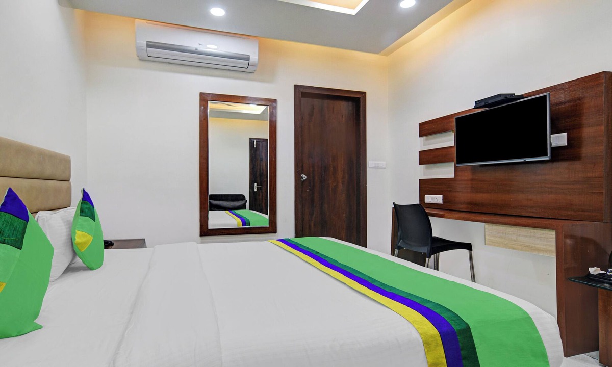 Murud-Harnai Hotel | Treebo Trend Blue Diamond