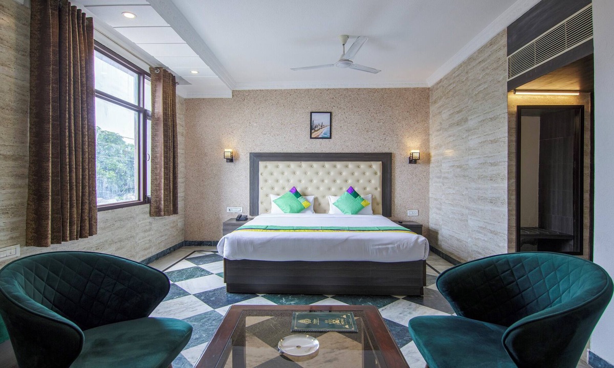 Jammu Hotel | Treebo Trinetar International
