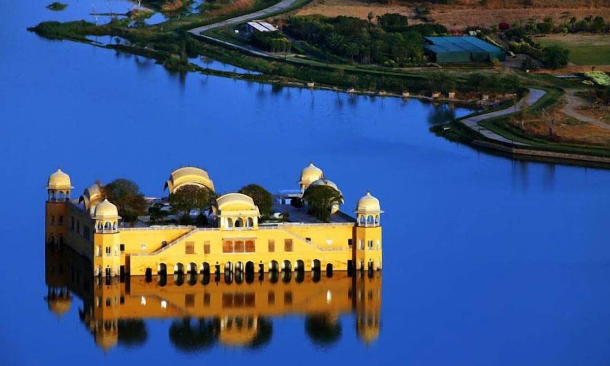 Amer Fort Road Hotel | Trimrooms Mount Blue
