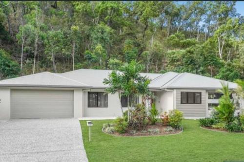 Trinity Beach House | Trinity Beach Haven - Luxury 4 Bedroom Home with Pool, Steps to the Beach, Surrounded by Mountains
