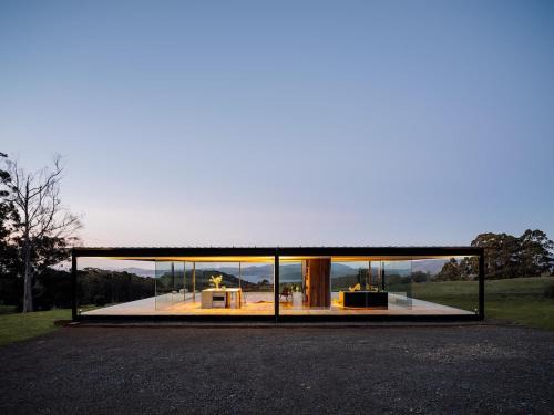 Koonya House | Triptych - The Glass House