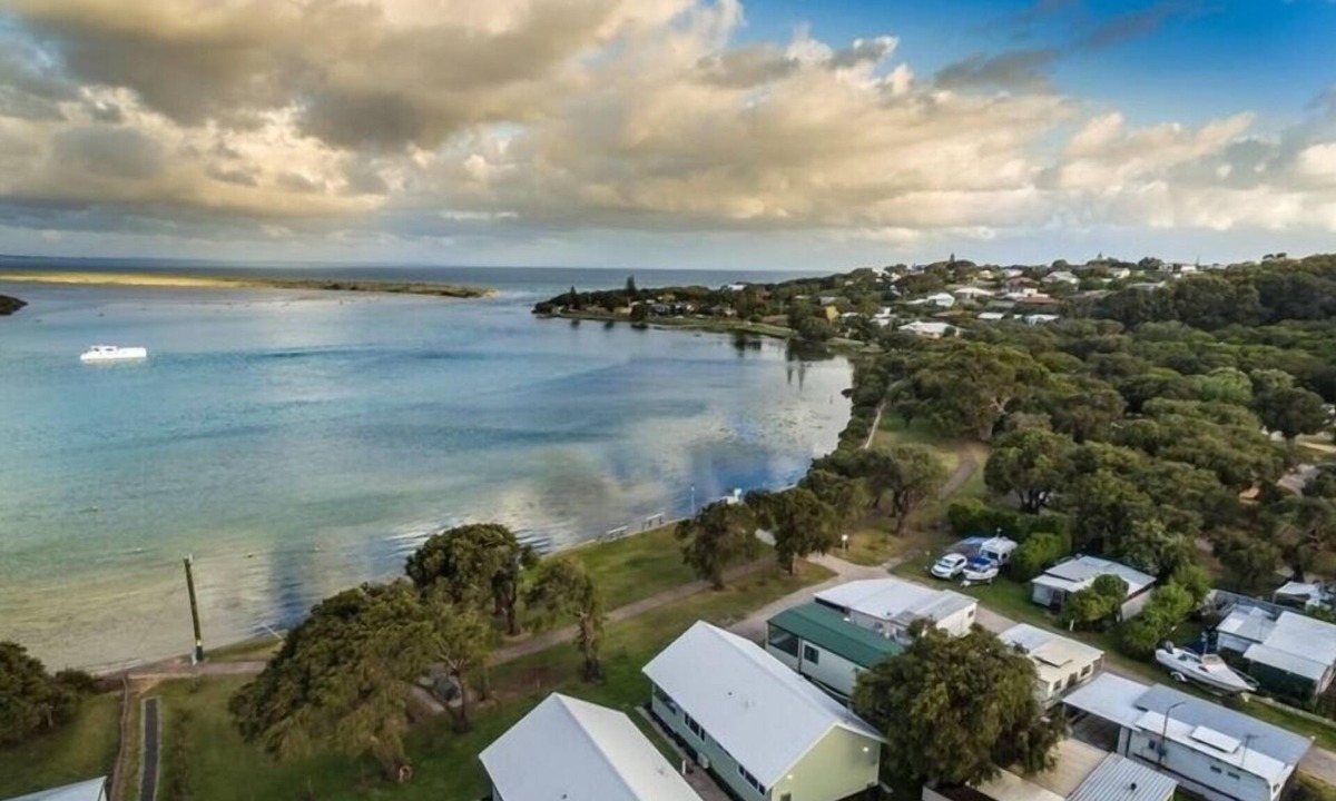 Augusta Ski Chalet | Turner Holiday Park