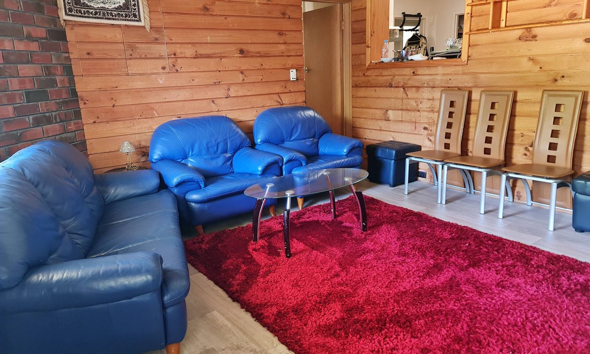 Modbury House | Two Bed Room House
