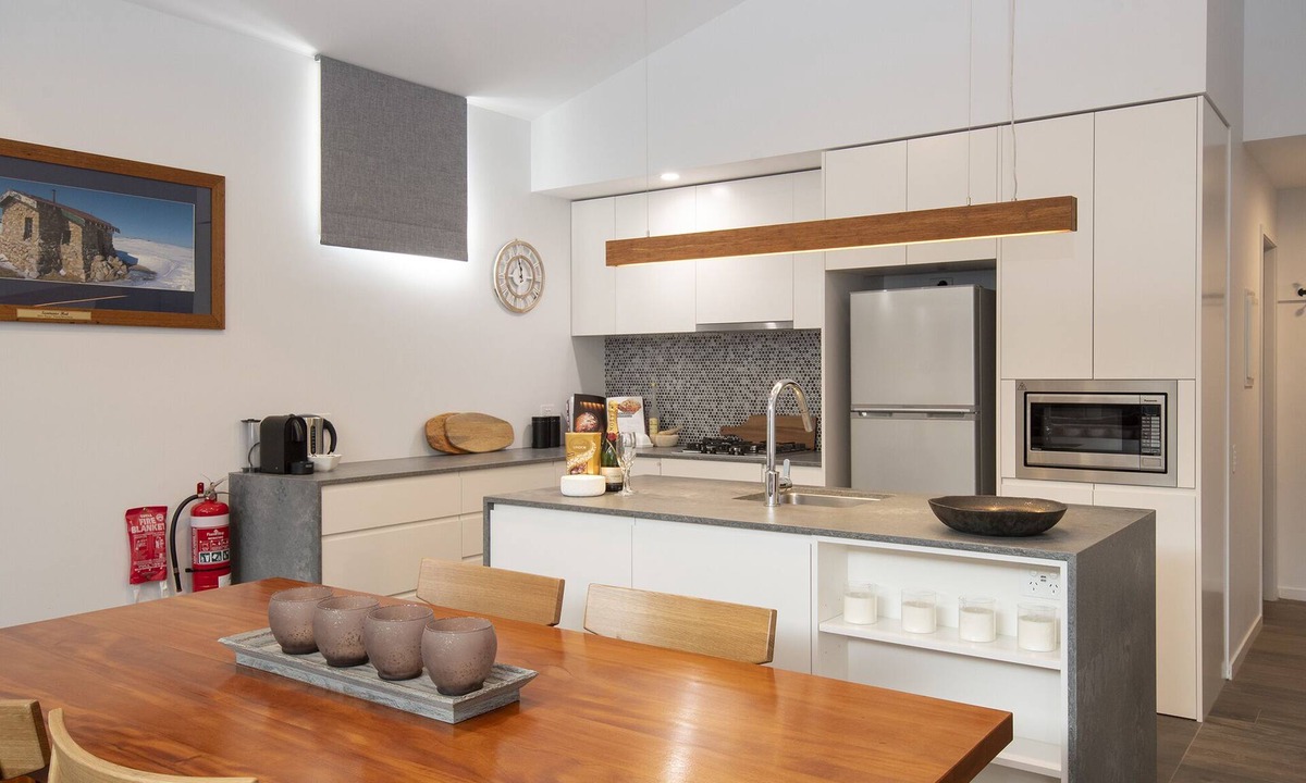 Thredbo Apartment | Two Bedroom Two Bathroom Apartment Thredbo with Car Park