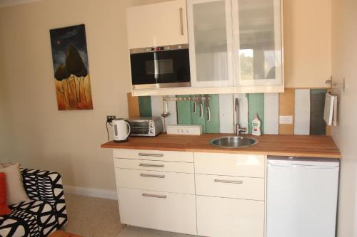 Armidale Apartment | Twodogfolly