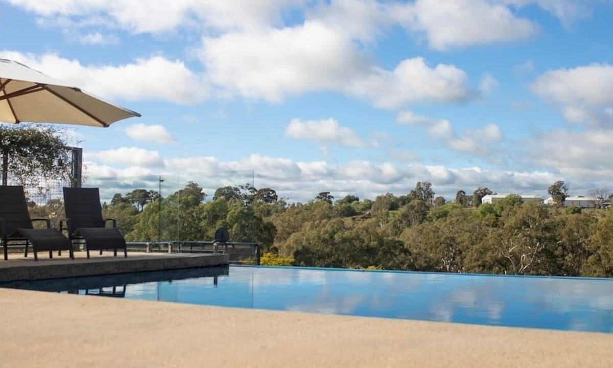 Axedale House | Ultimate Country escape!