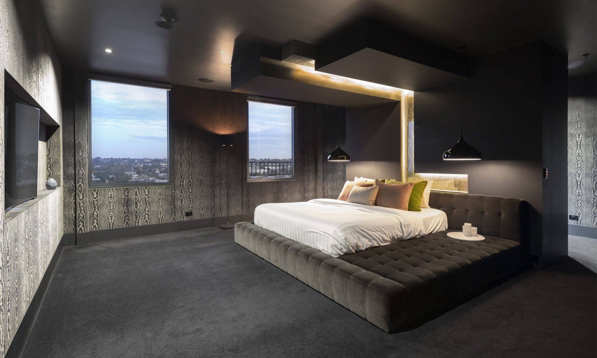 South Yarra Apartment | Ultra Modern Industrial Chic Endless City Views