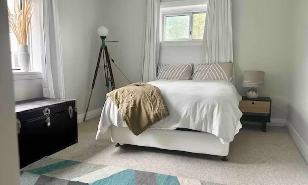 Rose Bay Apartment | UNIQUE Beachside Retreat on Sydney Harbour mins to Bondi