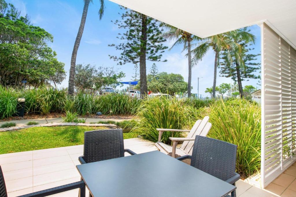 Rainbow Beach House | Unit 8 Plantation Resort Rainbow Beach