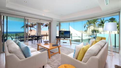 Terrigal House | Unit 9 - 3 Bedroom Part Ocean View