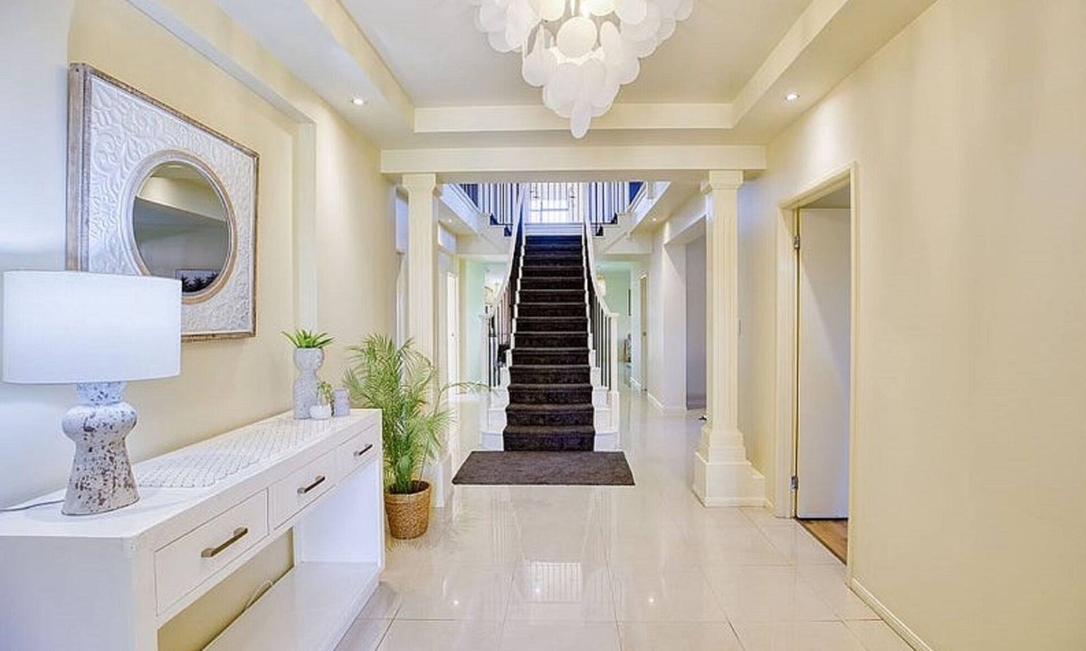 Brooklyn Park House | Unwind @ Gorgeous King Bedroom + Cozy Ensuite