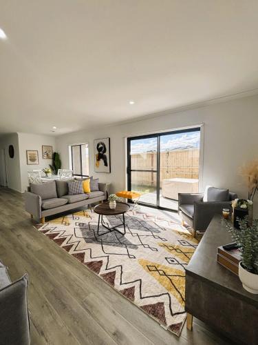 Doreen House | Urban Pause on Duffy - Doreen
