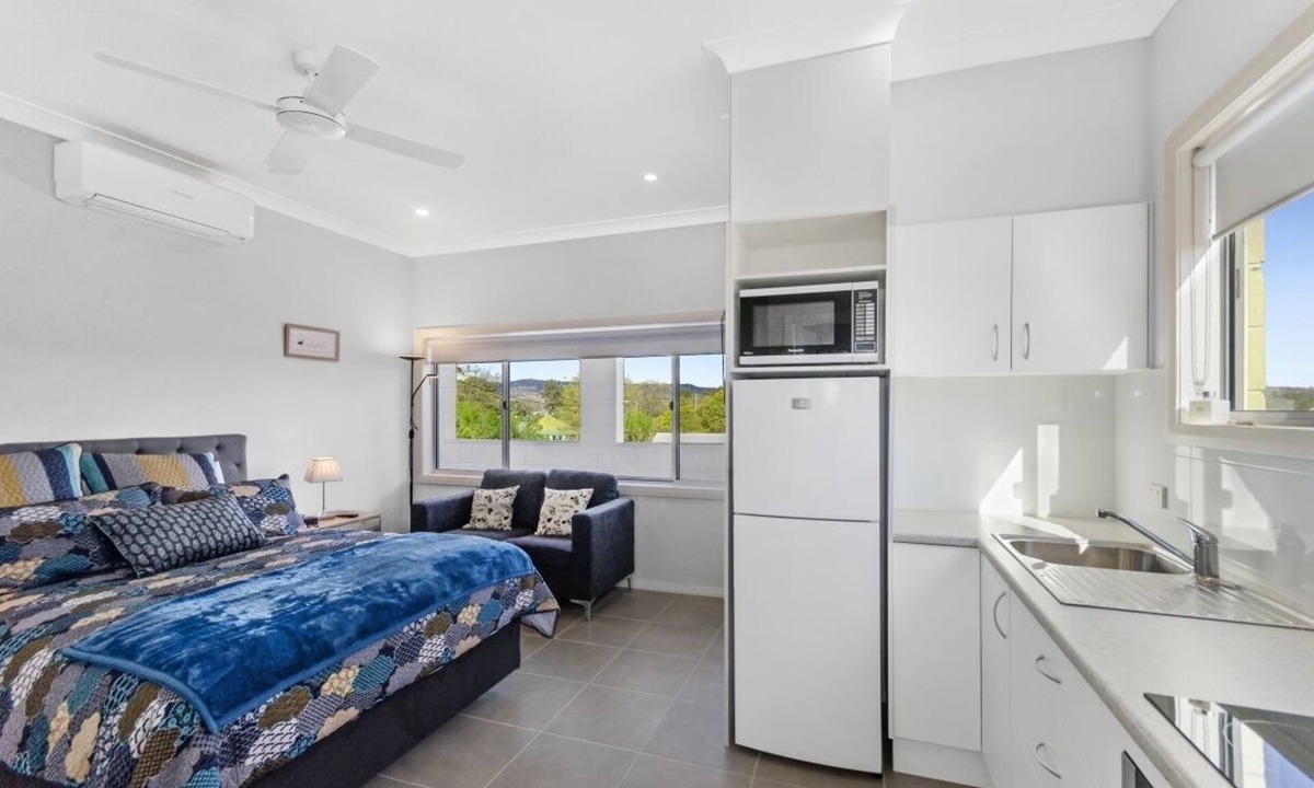 Coolah Apartment | V Coolah Short Stays - Valley View Apartment