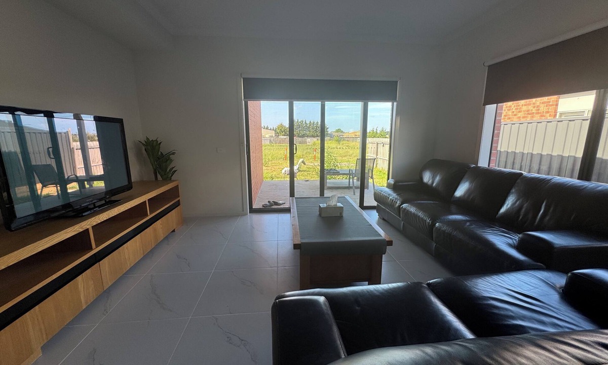 Marshall House | V Nine Spacious and peaceful