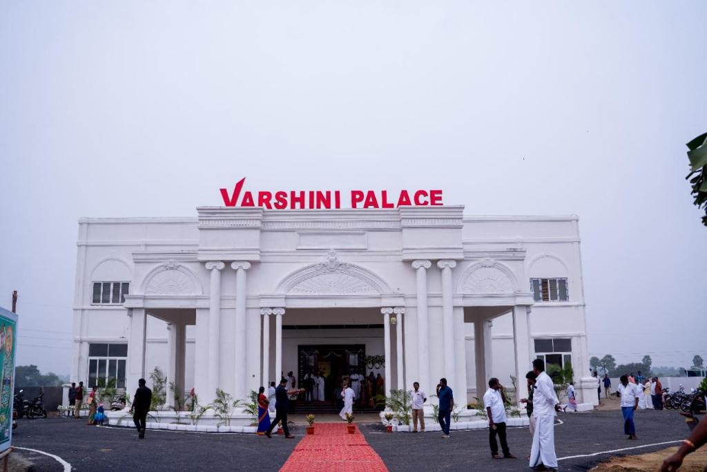 Thirumayam Hotel | Varshini Palace