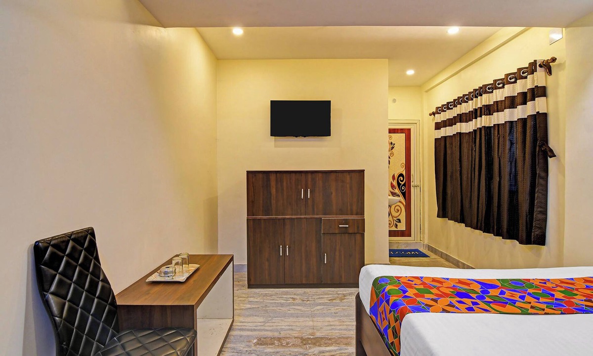Kalighat Hotel | Via Kings Palace