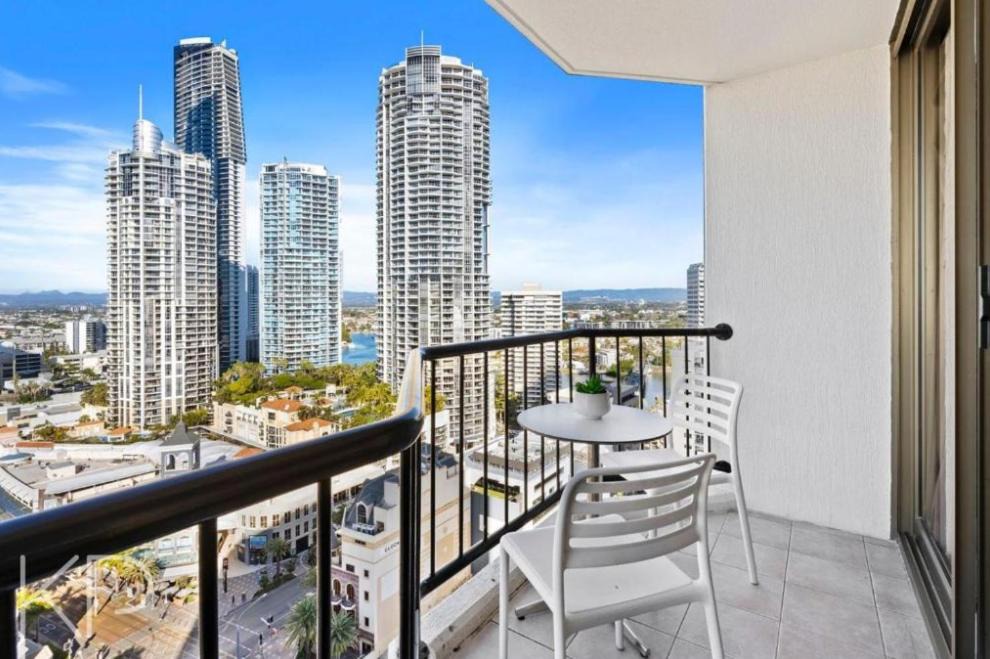 Surfers Paradise Apartment | View Hotel - Private Apartments Hosted by Coastal Letting Co