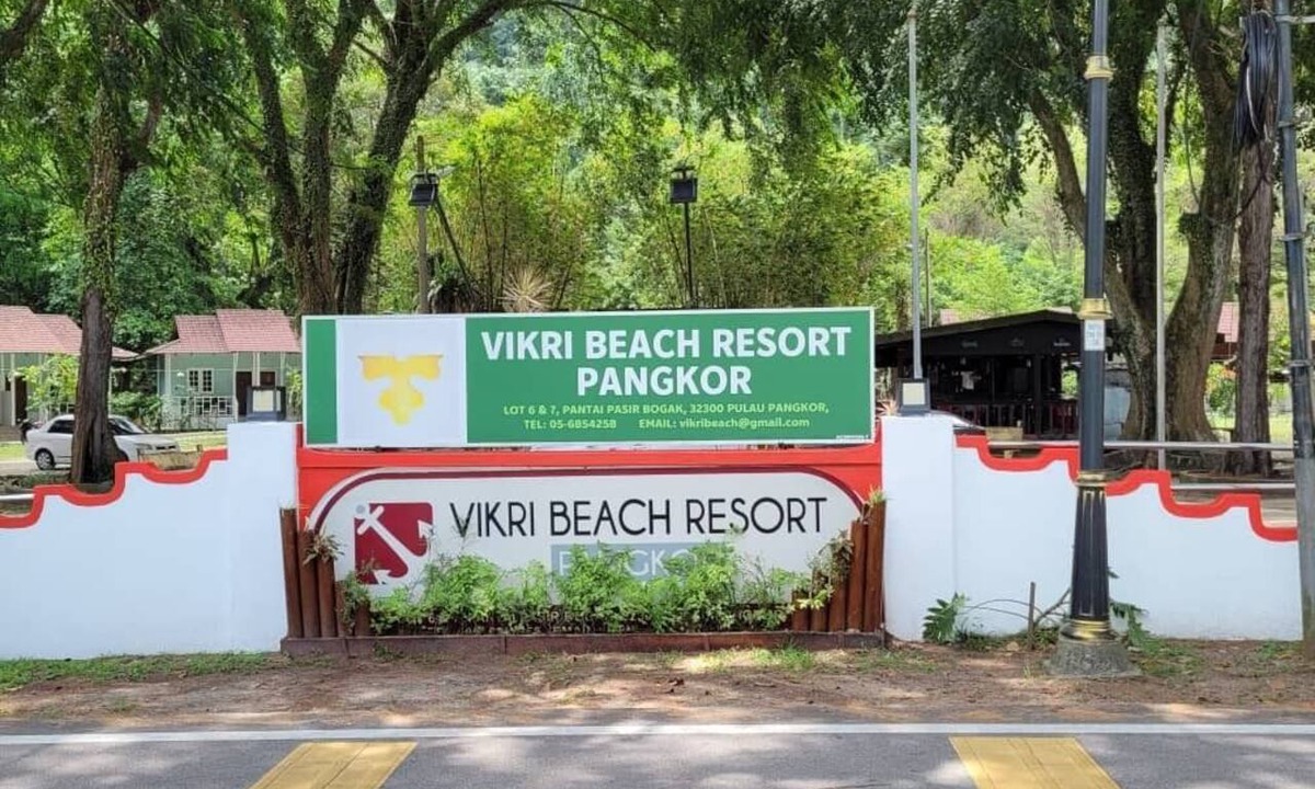 Pangkor Island Hotel | Vikri Beach Resort