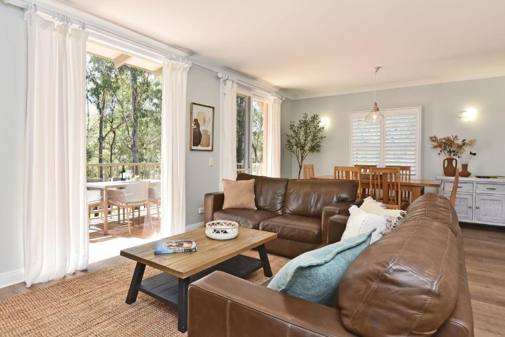 Pokolbin Villa | Villa 2br Pinot Grigio Villa located within Cypress Lakes Resort