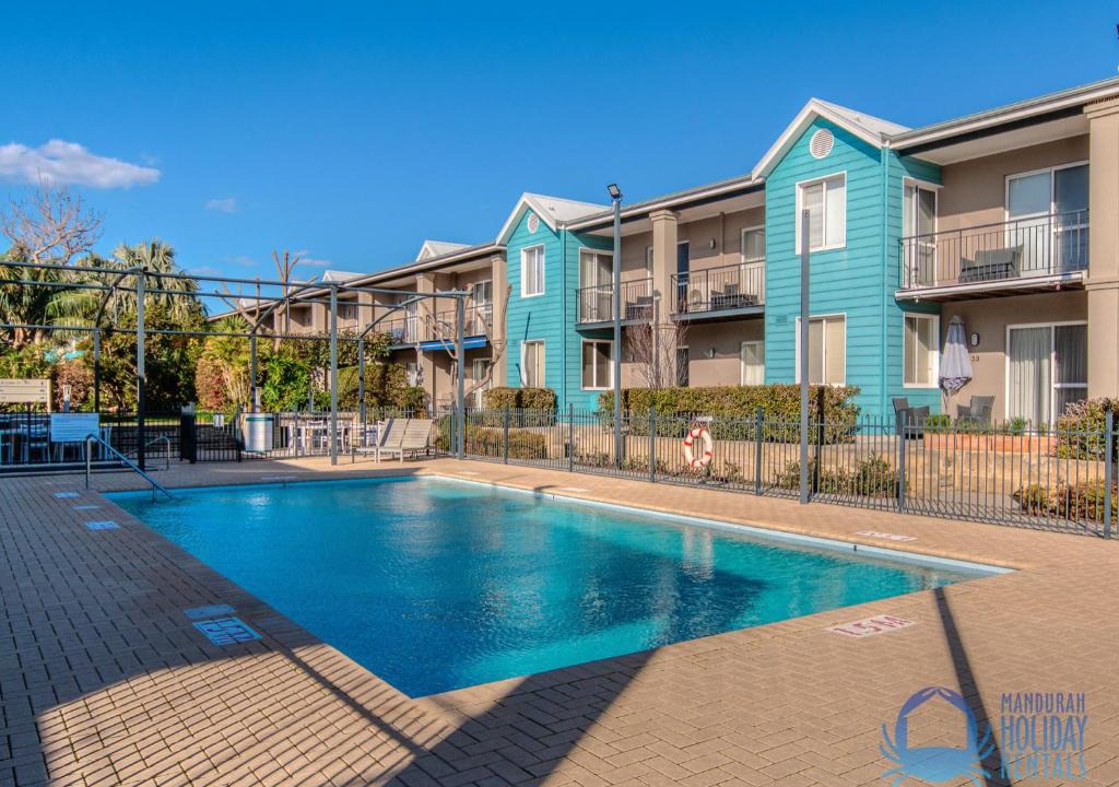 Halls Head Apartment | Villa 55 by the Waters Edge