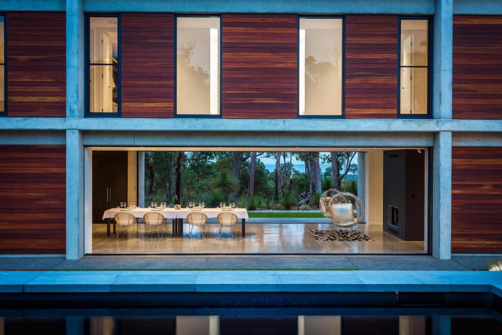 Quindalup House | Villa Gris I Private Properties