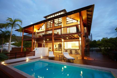 Horseshoe Bay House | Villa Kembali