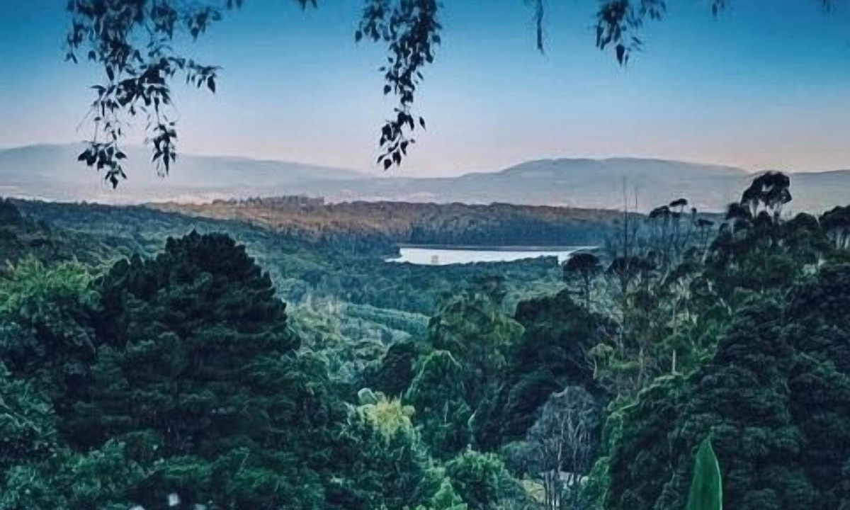 Kalorama Villa | Villa with Spa and Breathtaking Views of Dandenong Ranges
