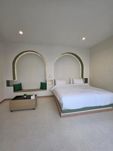 Lat Sawai Hotel | Villa38