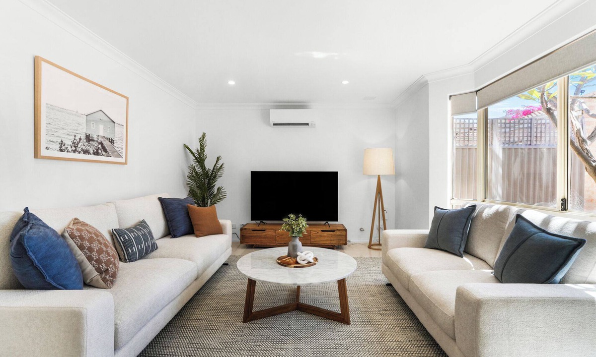 Doubleview Villa | Vista Mare | Stylish 3BR Coastal Stay