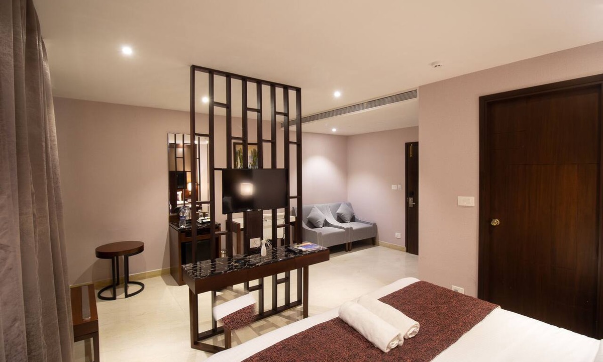 Hosur Hotel | Visthara Inn