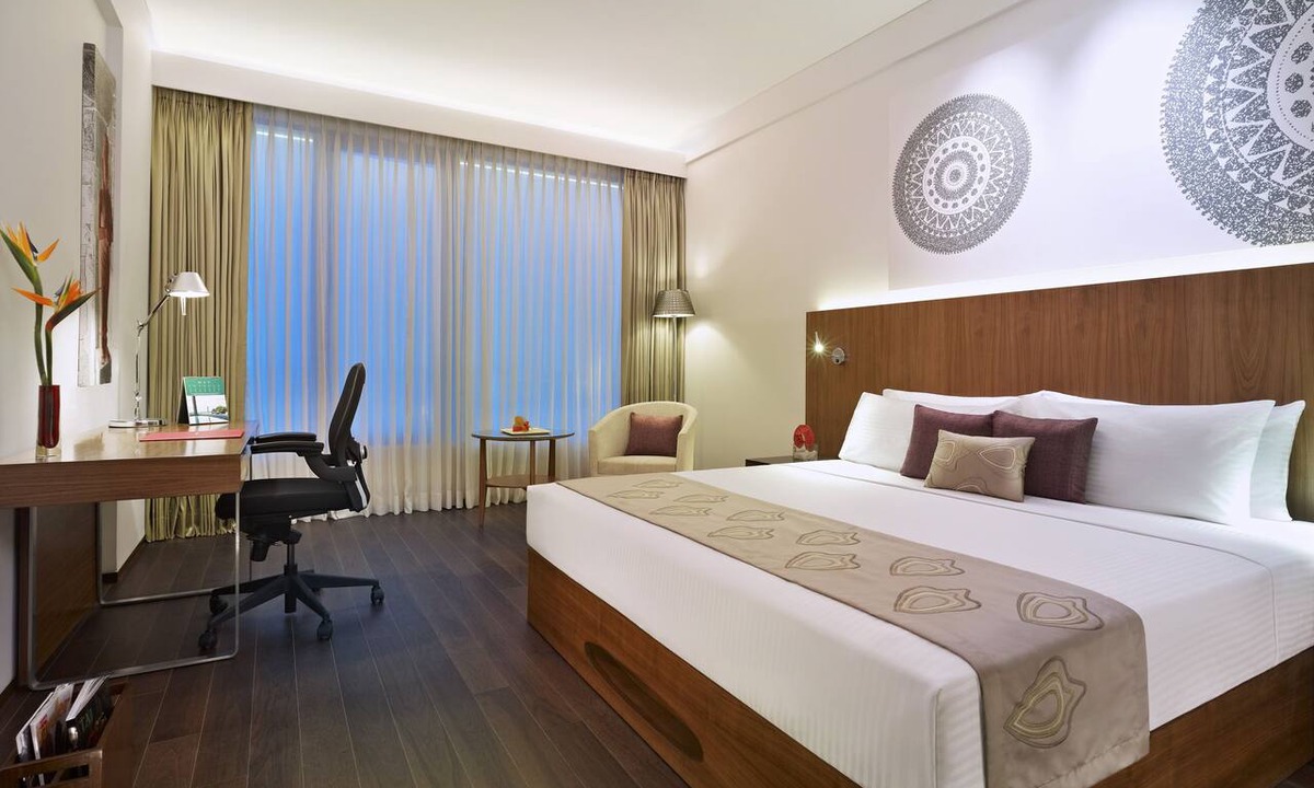 Sholinganallur Hotel | Vivanta Chennai IT Expressway