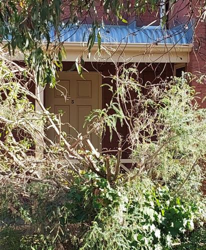 Castlemaine Apartment | Vivian's Rest