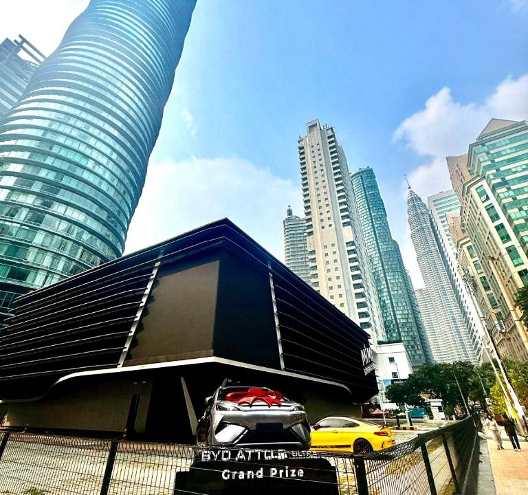 Golden Triangle Hotel | Vortex Hotel Apartment KL