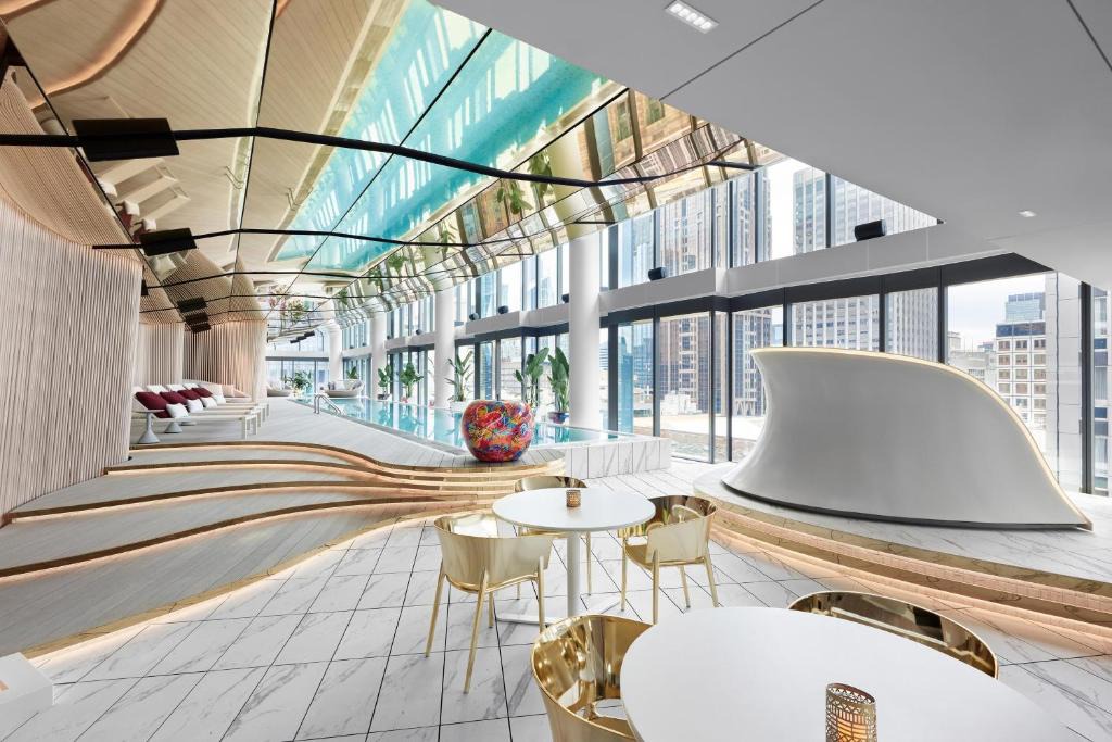 Melbourne Central Business District Hotel | W Melbourne